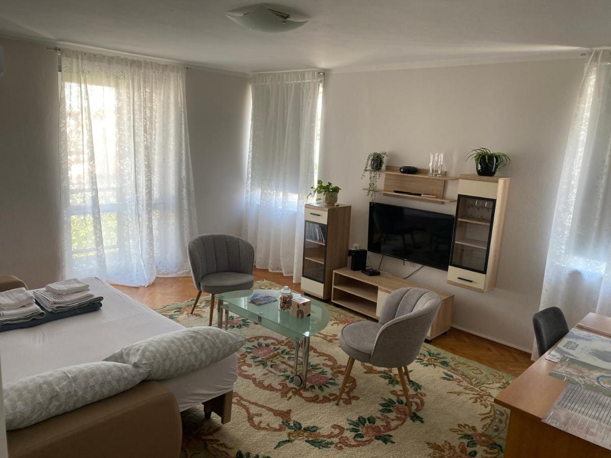 Apartman Colapis- Self Check In, Free Parking, Premium Location! Karlovac Exteriör bild
