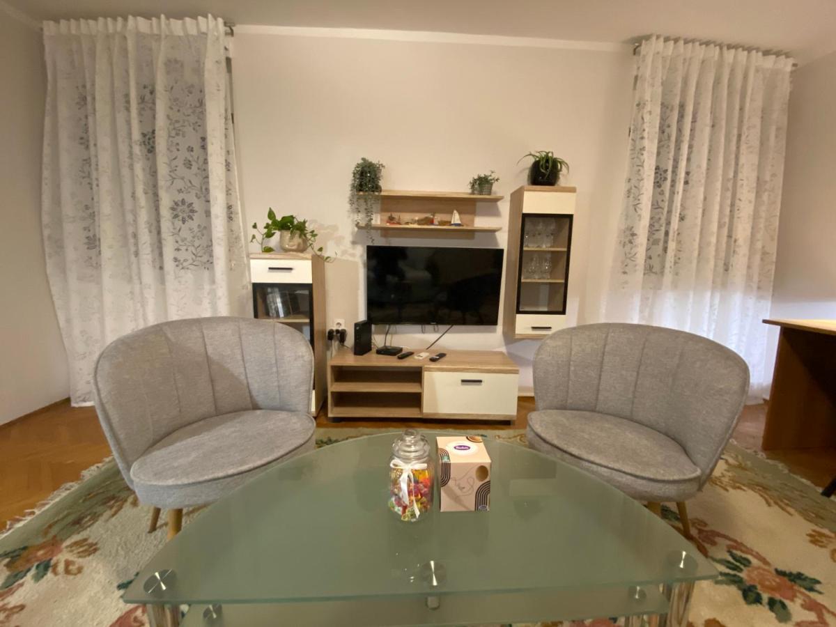 Apartman Colapis- Self Check In, Free Parking, Premium Location! Karlovac Exteriör bild